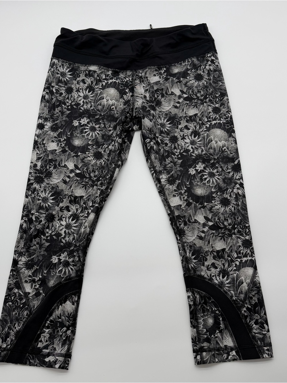 lululemon athletica Black & Gray Floral Capri Leggings